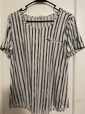 Sweet Wanderer Black & White Striped Short Sleeve Top